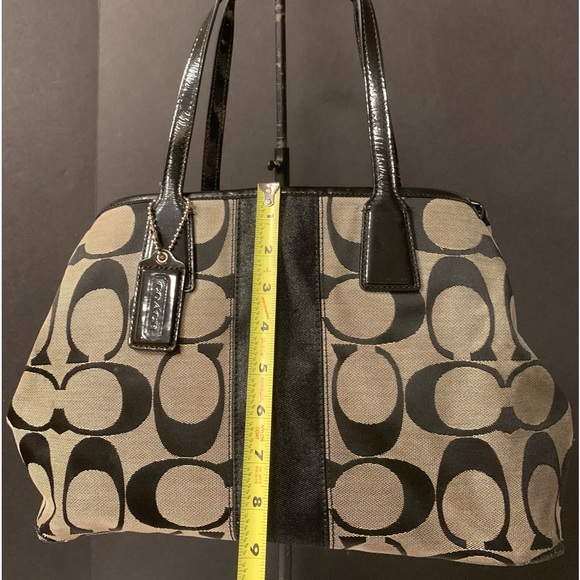 Coach Kisslock Signature Jaquard Tote - Picture 8 of 9
